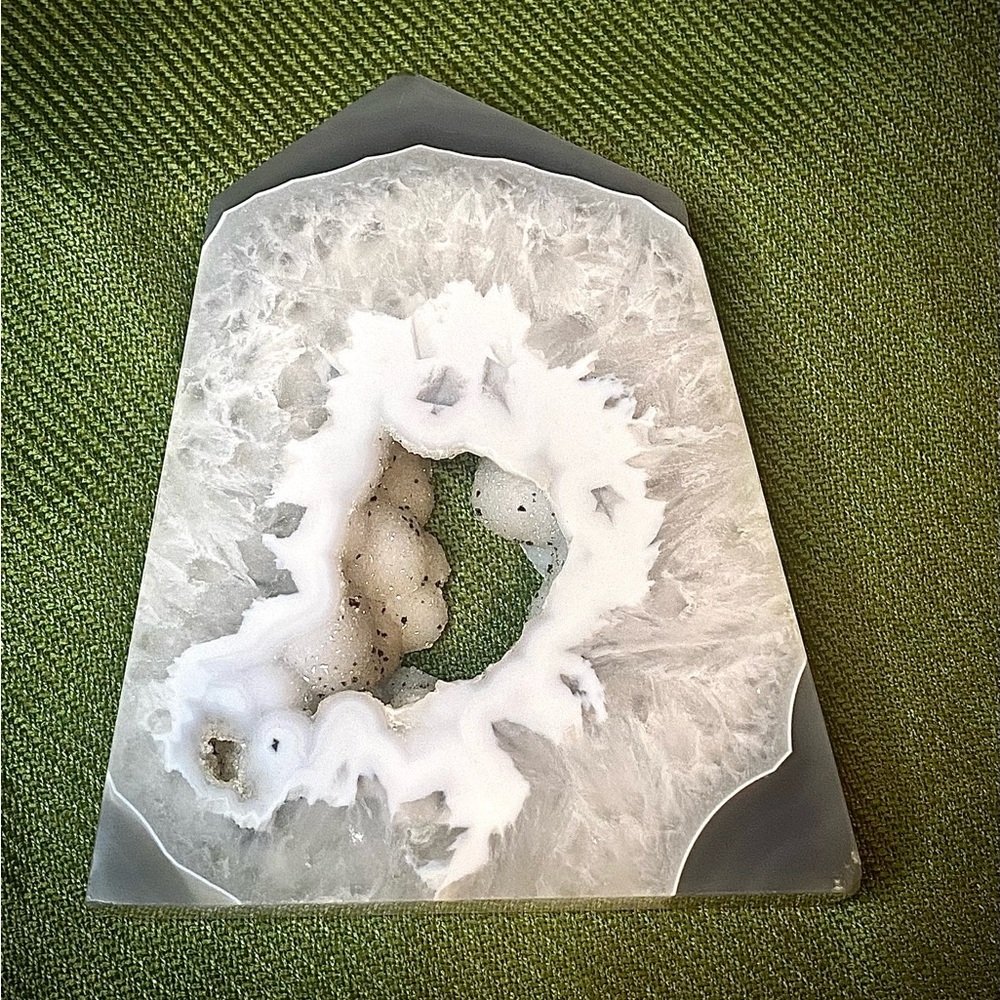 Druzy Onyx Quartz Obelisk Slab Slice Freeform Point Crystal - Picture 4 of 6